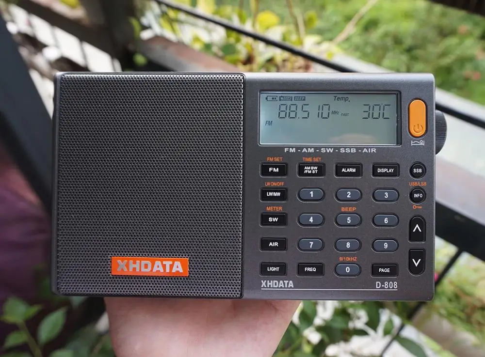 XHDATA D-808 Portable Digital Radio FM Stereo/SW