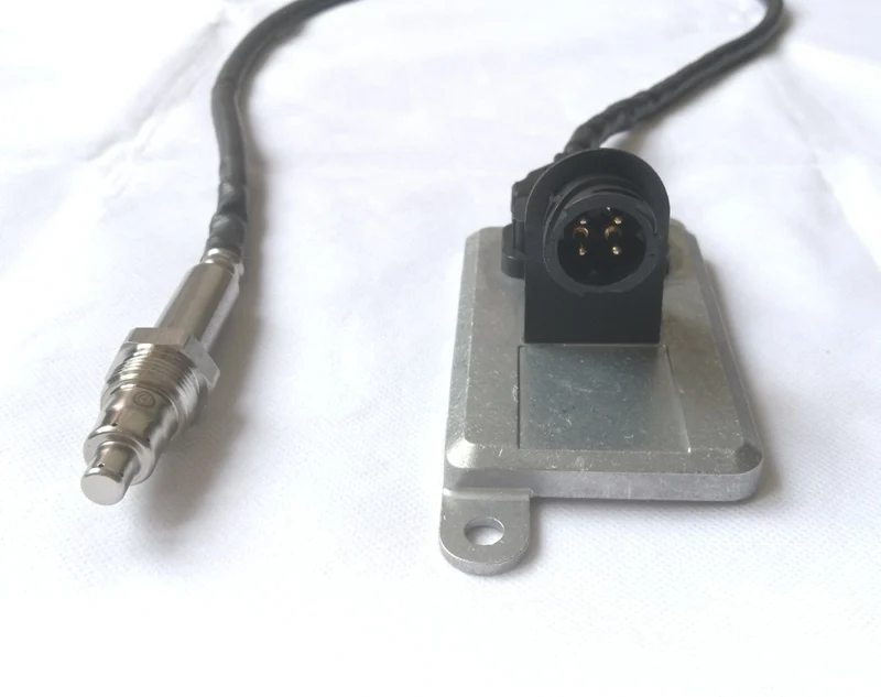 24V Truck NOx Sensor 5WK9 6612D nitrogen oxygen sensor 2020691 Nox 5WK96612D | Автомобили и мотоциклы