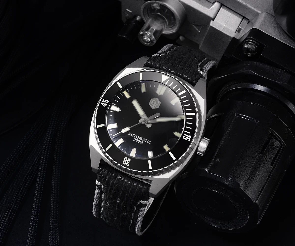 Lugyou San Martin Diver Мужские часы титан 5 класса куполообразный Сапфир Автоматический Швейцарский ETA2824 Акула Кожаный ремешок Супер светящийся черный