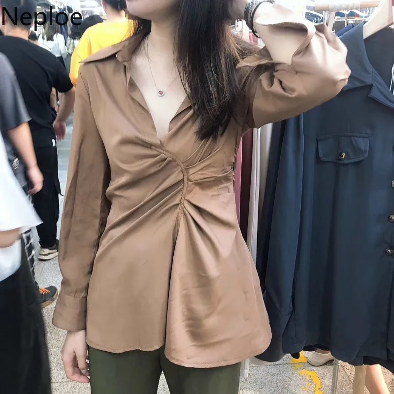 

Neploe Blouse Women Fashion V Neck Pleated Design Blusas Mujer Invierno 2019 New Slim Waist Long Sleeve Shirt Solid Top 46585
