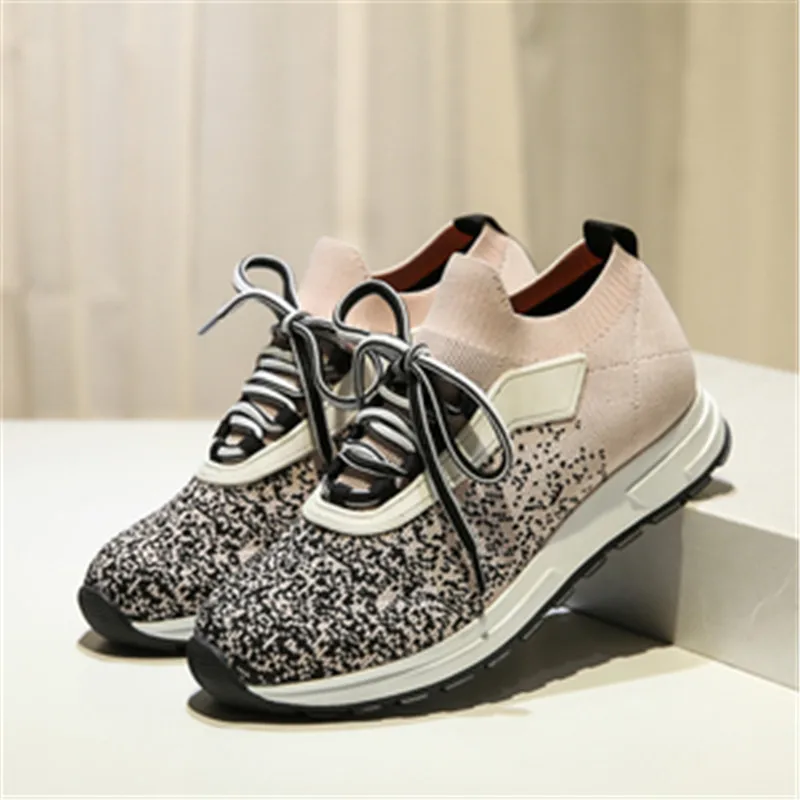 Носки; женские кроссовки; zapatos mujer; женская обувь из сетчатого материала; смешанные цвета; chaussures femme; повседневная обувь на плоской подошве; zapatillas mujer; обувь на шнуровке