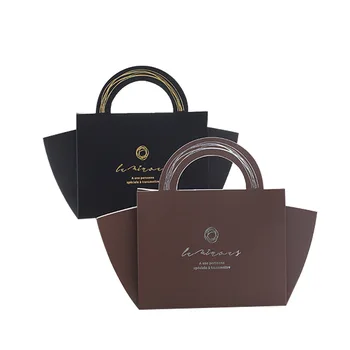 

10pcs 2020 New Candy Gift Box Portable Packaging Bag Wedding Favors Chocolate Box Birthday Party Decoration Bags
