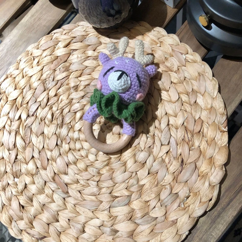 

Crochet Wooden Ring Baby Teether Cute Santa Claus Rattle Soother Christmas Toy 203E