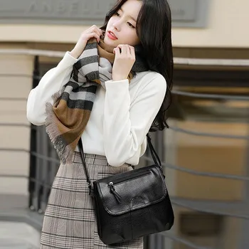 

2020 new women's shoulder bag fashion wild lady messenger bag large capacity simple shoulder bag