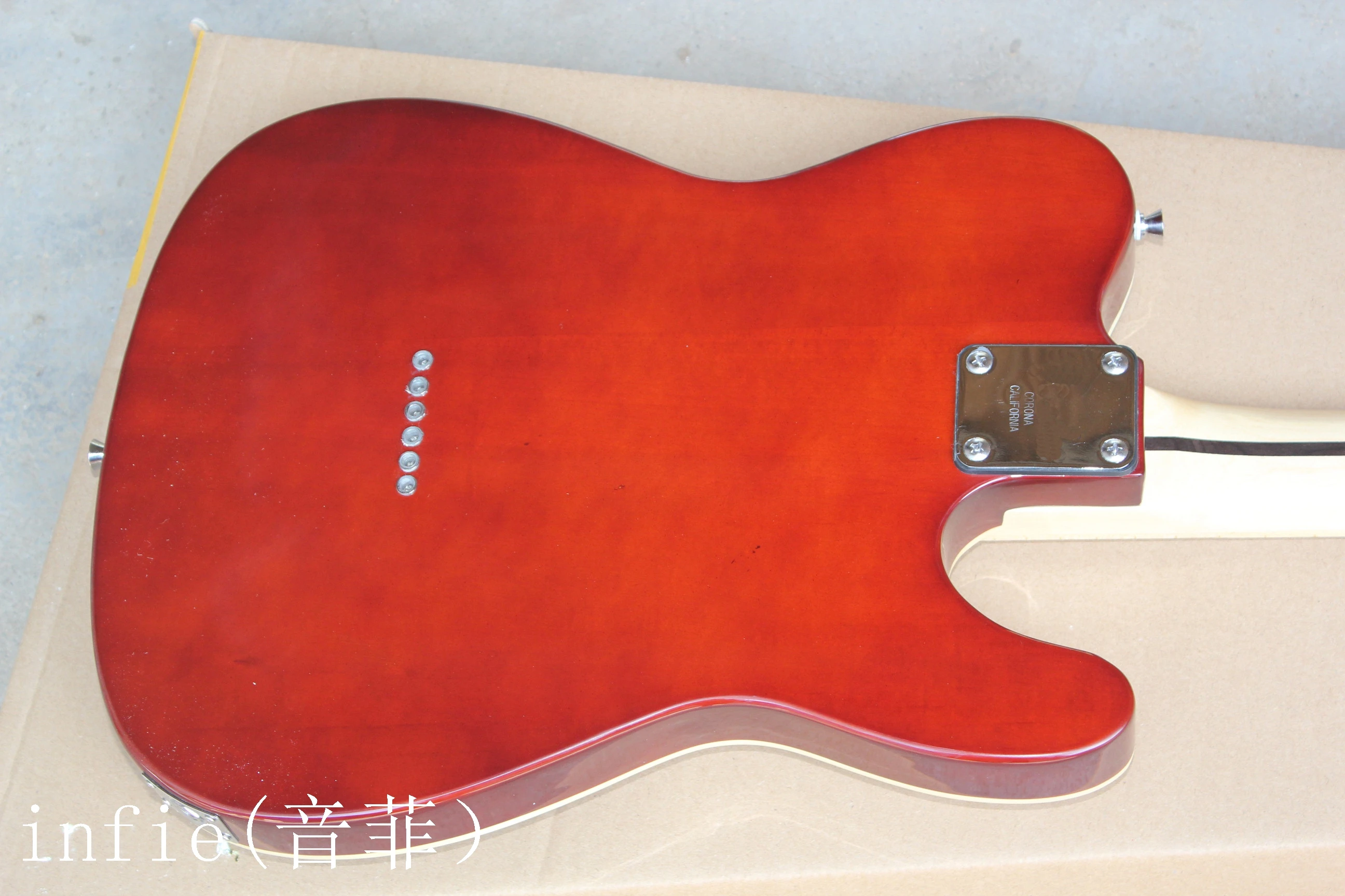 Высокое качество клен гриф левшей Sunburst электрогитара белая Guard гитарная доска