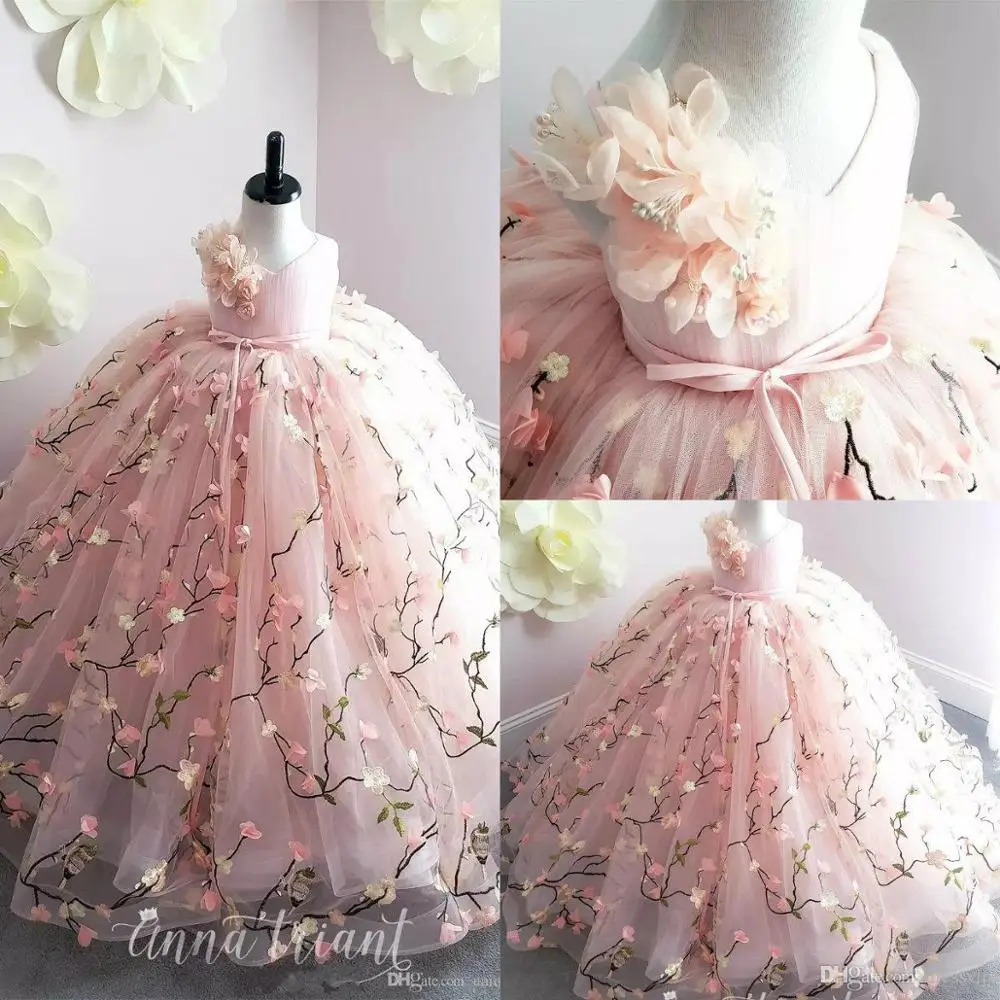 Розовое платье принцессы с цветочным узором для девочек; коллекция 2019 года; кружевное бальное платье с объемными цветочными аппликациями