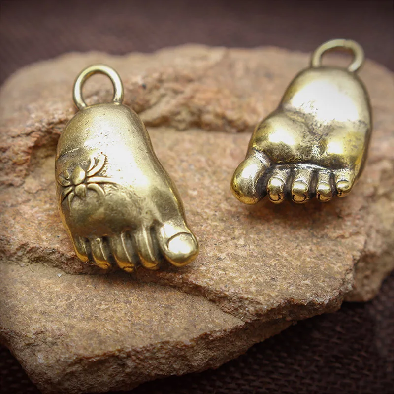 Brass Spider Feet keychain (17)