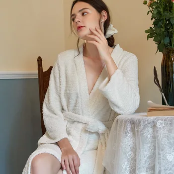 

Winter Ladies Plus Sexy Velvet Nightrobe Long-sleeve Cardigan V-neck Loose Cotton Home Clothing Sleepwear Can Be Worn Outside