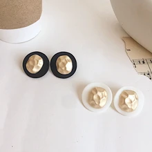 HUANZHI корейский S925 Серебряный булавка Геометрическая круглая поверхность Bump контрастный цвет Ретро Скраб нерегулярные серьги гвоздики для женщин