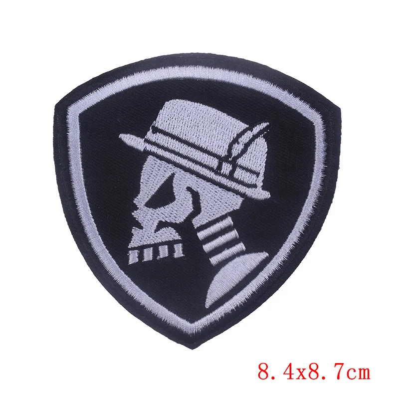 11437773717_1974113701