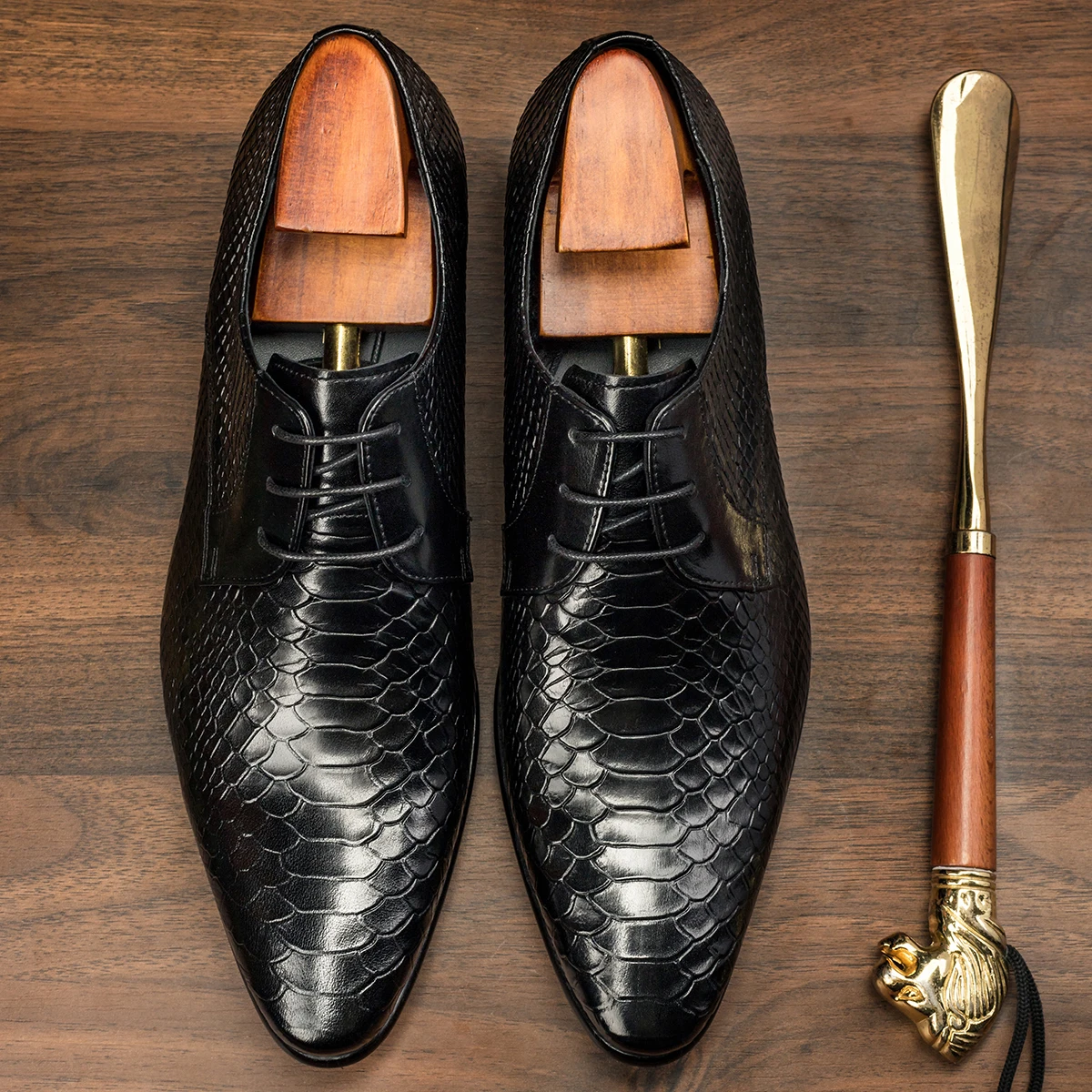 【送料関税込】Hanqiaoriji Studded Leather Derby Dress Derby Shoes for Men New Styles Handcraft Official Wear