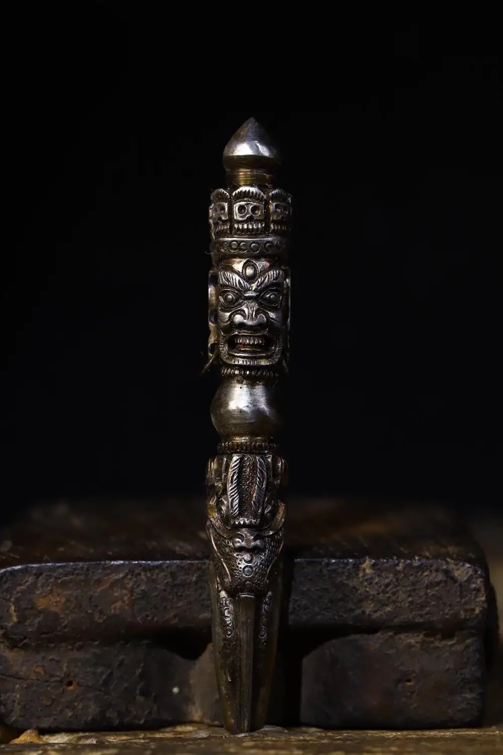 

5"Tibetan Temple Collection Old Tiantie Cinnaba Mahakala Head Dorje Vajra Phurba Pendant Amulet Dharma Worship Hall Town House