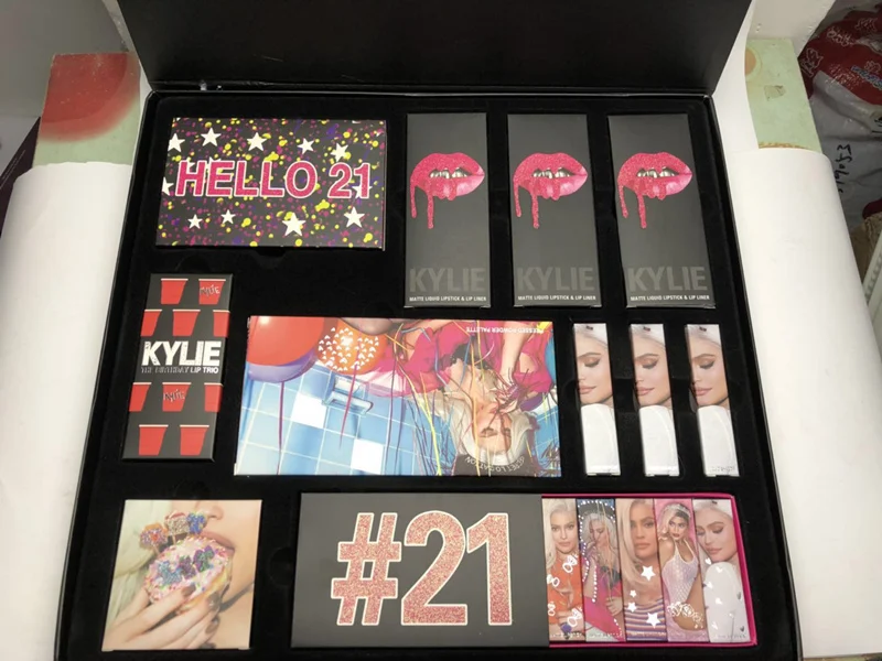 Новинка, KYLIE BIRTHDAY MEGA BUNDLE карандаш, стойкий макияж, водостойкий жидкий блеск для губ, помада «kilie», kyliejenner, тени для губ - Цвет: Светло-серый