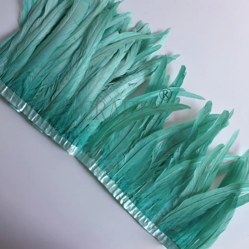 10 Yards Rooster Feather Trims 25-30cm Coque Feather Strung Chicken Feather Trimming Dress/Skirt /Costume Carnival Decoration - Color: Mint Green