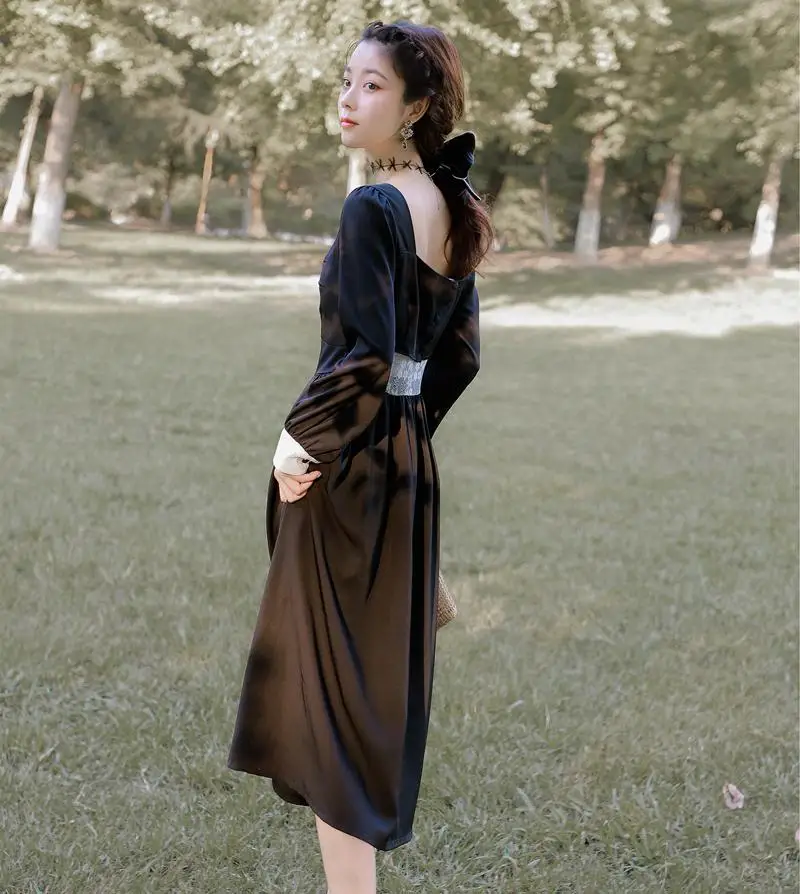 Make French retro black long sleeve dress in autumn outfit new female show thin waist marked price