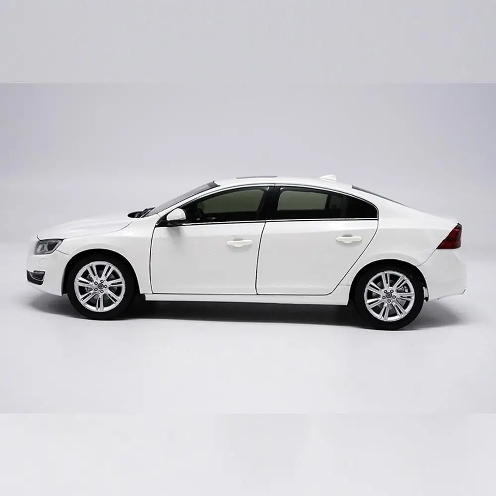 1/18 весы Volvo S60 S60L T5 Белый литья под давлением автомобилей модельные игрушки, коллекционные