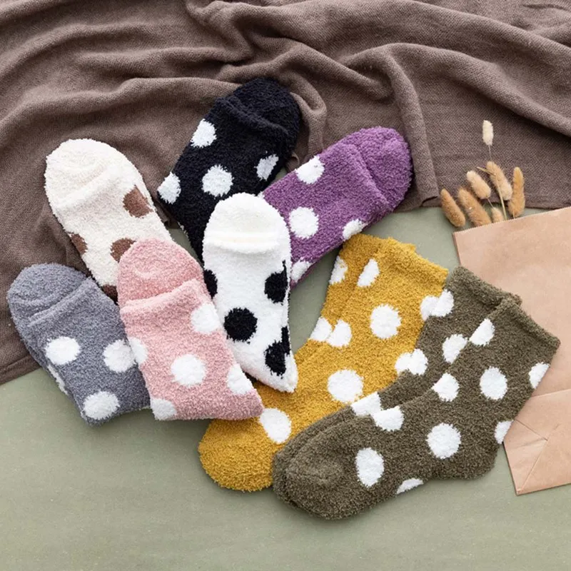 Повседневные хлопковые носки; Новинка; модные домашние женские милые носки-тапочки; сезон осень-зима; теплые разноцветные носки для сна для девочек