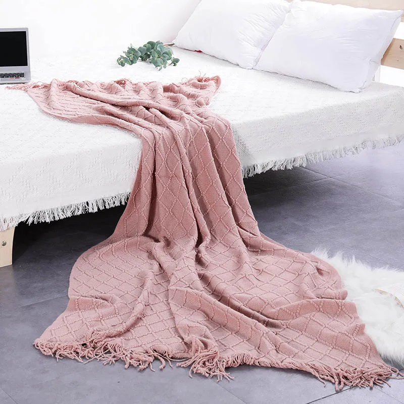 Summer Spring Knitted Air Conditioning Blankets Nap Throw Blankets Nordic Style Solid Color Khaki Grey Blanket for Bed Sofa - Цвет: pink  plaid