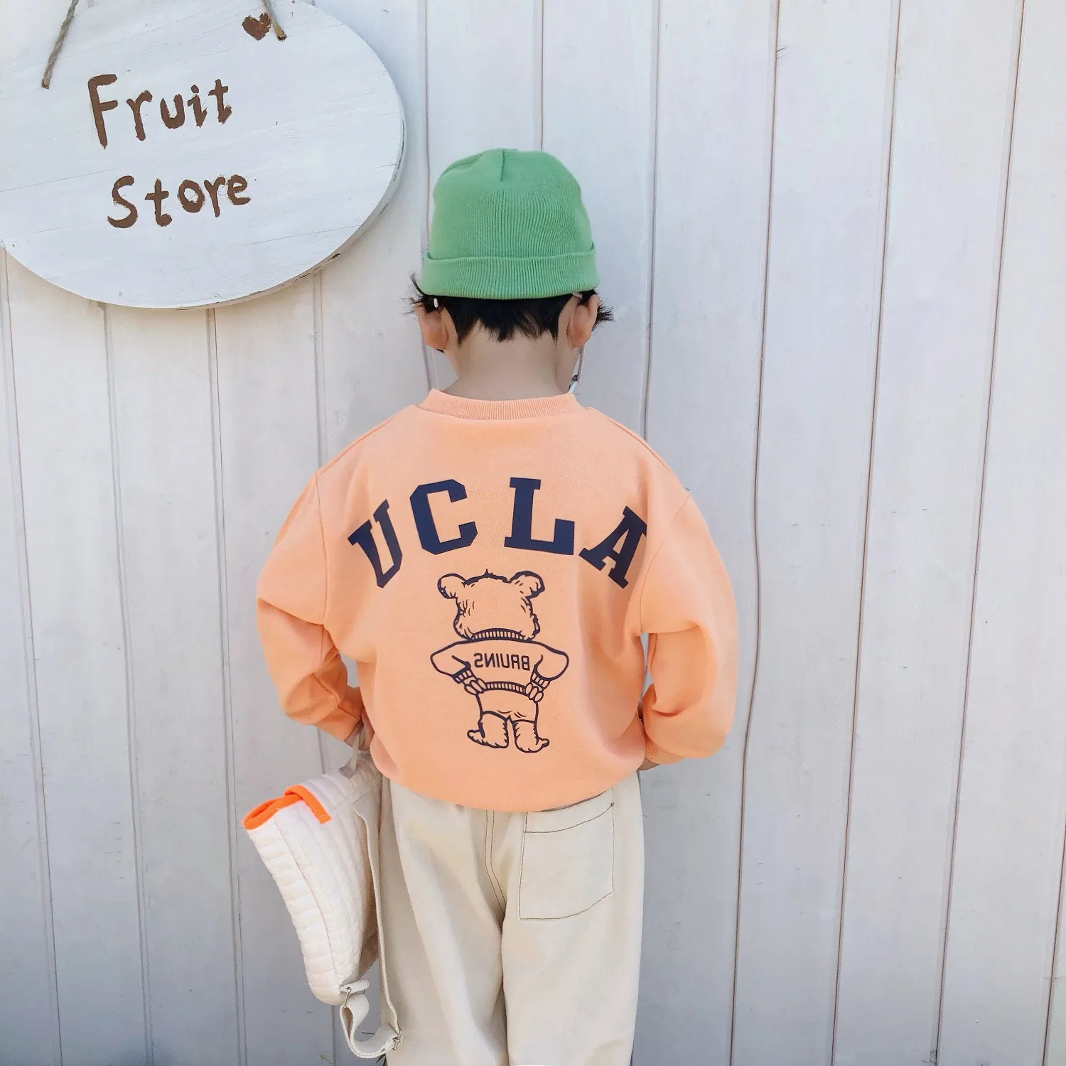 13025996204_1030033614_