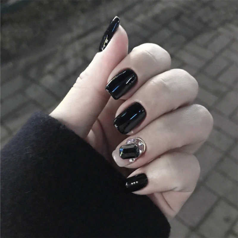 Brand style Fair lady black and white pure color with diamond decoration 3d fake nails Bride cute false full nail tips | Красота и