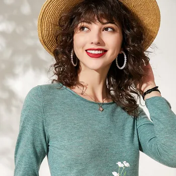 

Women Superfine O-neck Thin Baisc Pullover Sweater 48Nm Worsted Wool Cashmere Pullover Solid Light Warm Winter Swaters 2019-22