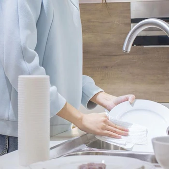 

4 Rolls of Kitchen Paper Absorbent Oil-Absorbent Roll Paper Towels Thickened Reusable Dishwashing Cloth Comes with Roll Holder