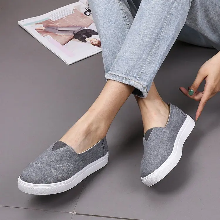 

2020 Spring New Style Women's Casual Shoes Foot Covering Flat Lazy Cloth Shoes Rubber Low-Cut Slip-on Loafers