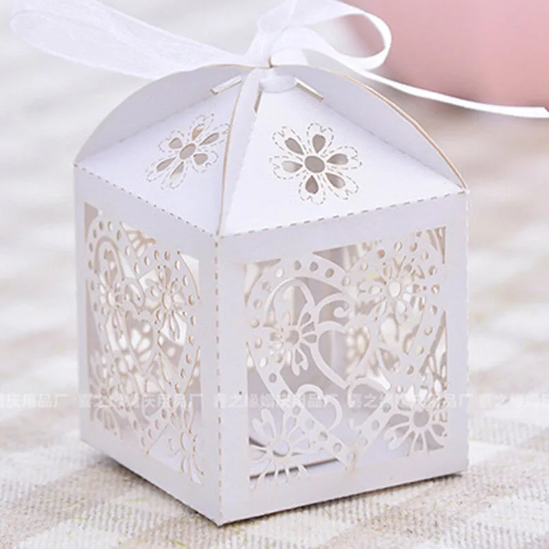 

Hot 50PCS Candy Box Love Heart Laser Cut Gift Boxes Ribbon Wedding Party Favor Ribbon Box Anniversary