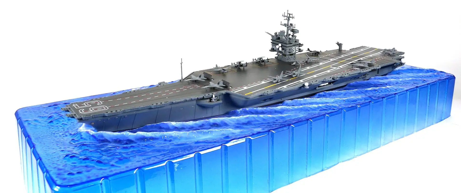 CVN-65エンタープライズ 1/700 ダイキャスト 完成品 UNIMAX（1