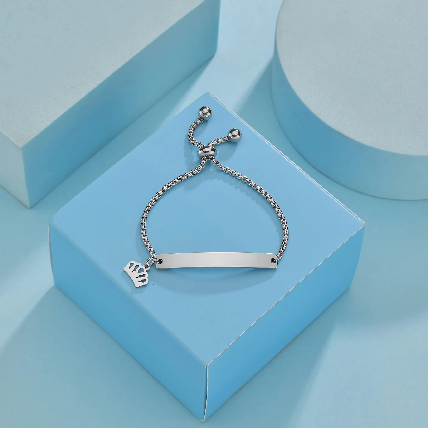 Return to Tiffany™ Heart Tag Bracelet in Silver | Tiffany & Co.