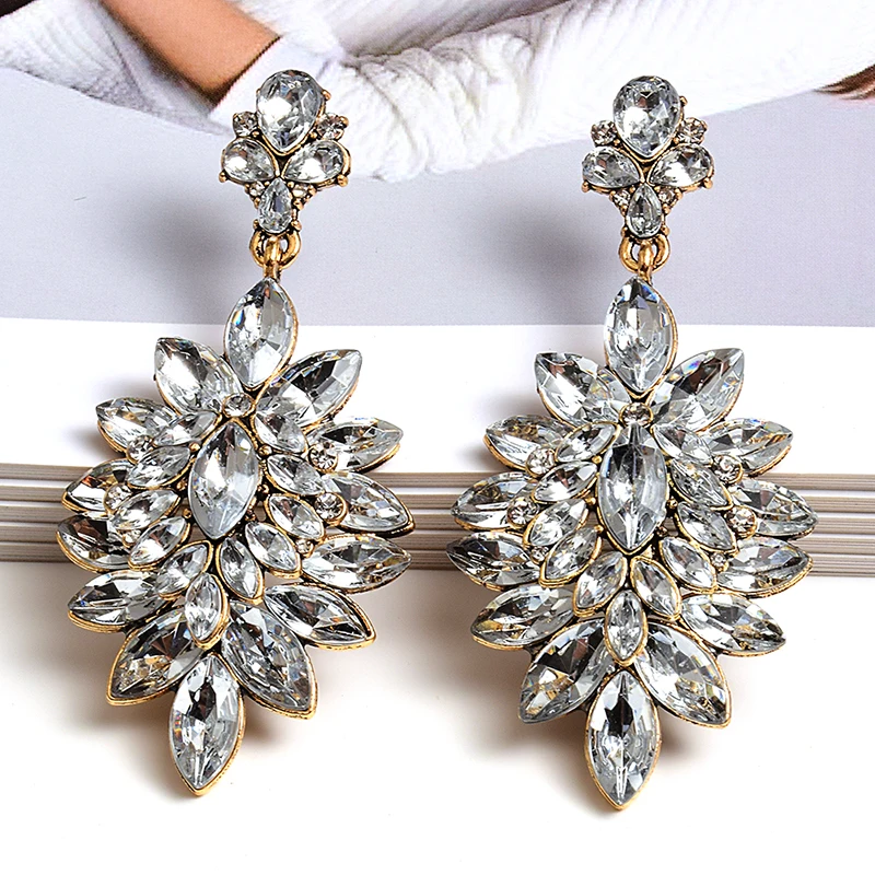 Flower-Shaped Pure White Crystal Rhinestone Earrings 1