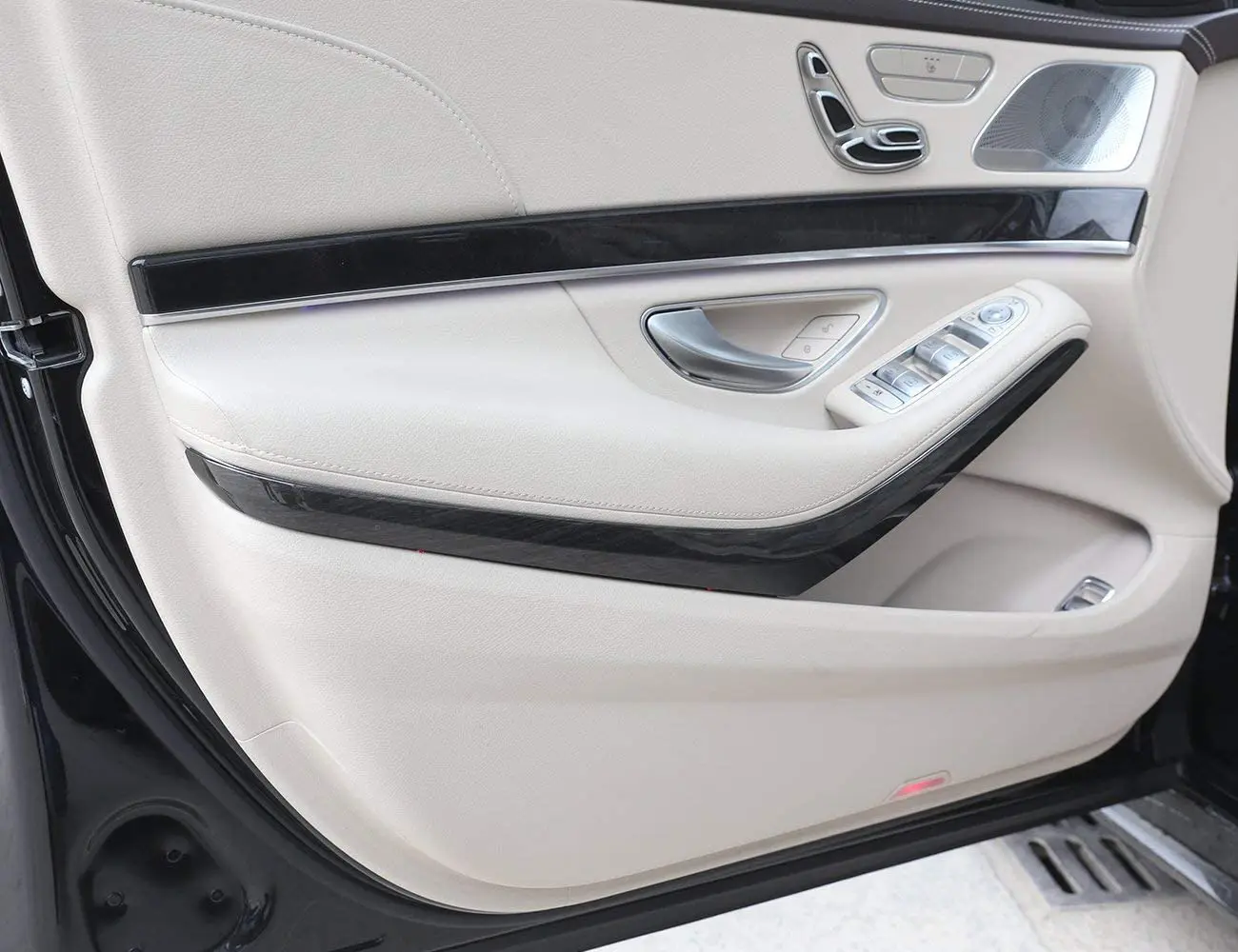 Aluminum Alloy Car Door Treble Speaker Decoration Cover Trim 2pcs For Mercedes Benz W222 S Class S320 S400 AMG 2014-2017 