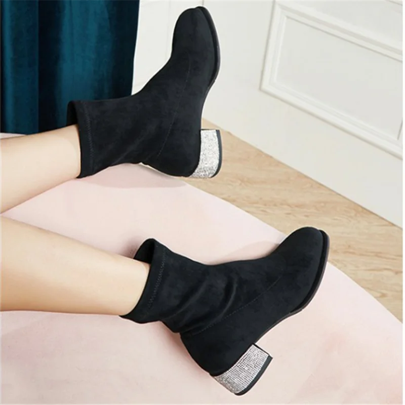Ботильоны для женщин; scarpe donna; женская обувь с цепочкой; Цвет Черный; Zapatos De Mujer; низкий каблук; круглый носок; botas mujer; слипоны; женские ботинки