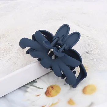 

Korean Acrylic Flower Hair Claw Hair clip Colorful Large Makeup Bath Gripper for Women Hair Accessorie