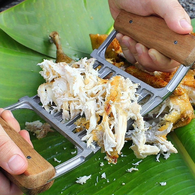 YOMEEI 2pcs BBQ Bear Claw Stainless Steel Bear Claw Wooden Handle Barbecue Fork BBQ Meats Splitter kitchen Cooking Tool