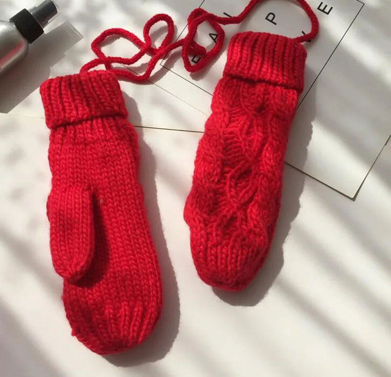 Red Подарок женские зимние теплые варежки модные Висячие шеи прекрасный твист вождения перчатки женские даже пальцы кашемир вязаный теплый D99 - Цвет: Red