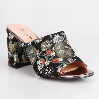 

Solada Slippers jacquard fabric