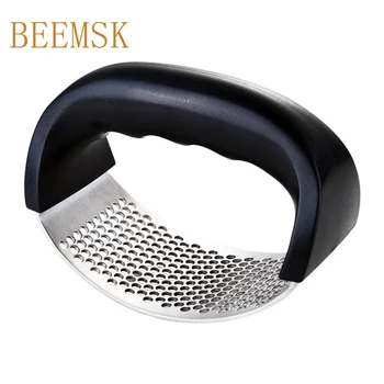 

BEEMSK Stainless Steel Garlic Presses Manual Garlic Presser Curved Garlic Grinding Slicer Chopper Stainless Cooking Gadgets Tool