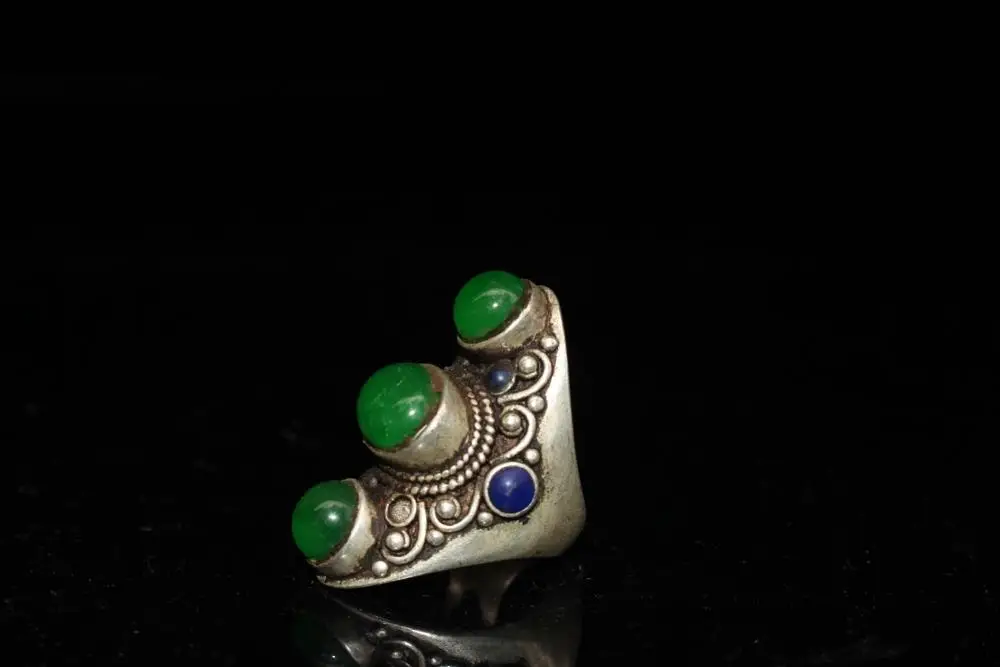 Тибетское и непальское народное старое тибетское серебряное инкрустированное