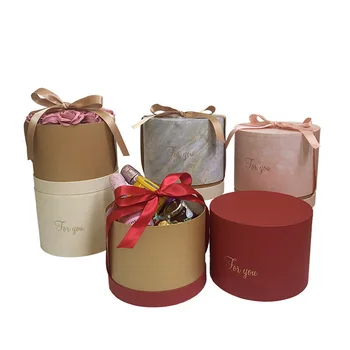 

New Simple flowers hug bucket round gift box Rose Valentine's Day party holiday box wedding party decoration gift box 2pcs-12%
