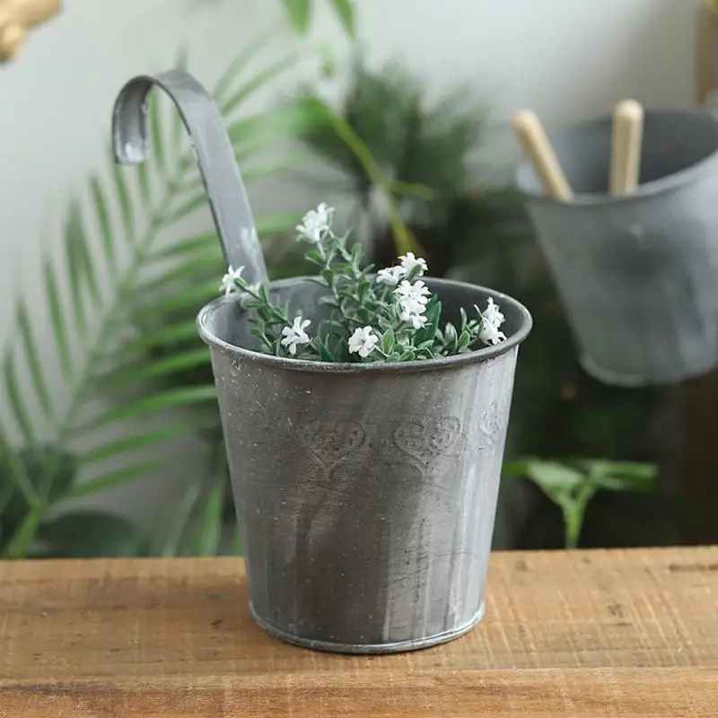 

Vintage Tin Planters Garden Hanging Balcony Wall Mounted Flowers Plant Pots Garland Bucket Garden Balcony Plant Planter Barrel