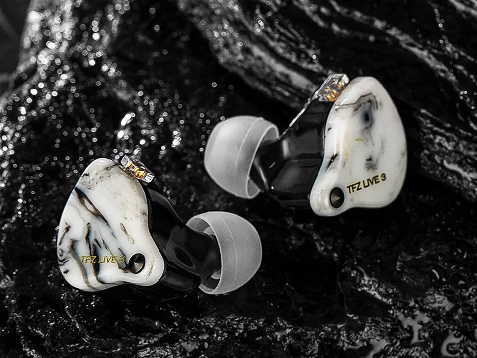 TFZ LIVE 3 Hifi In Ear Earphone Monitor Running