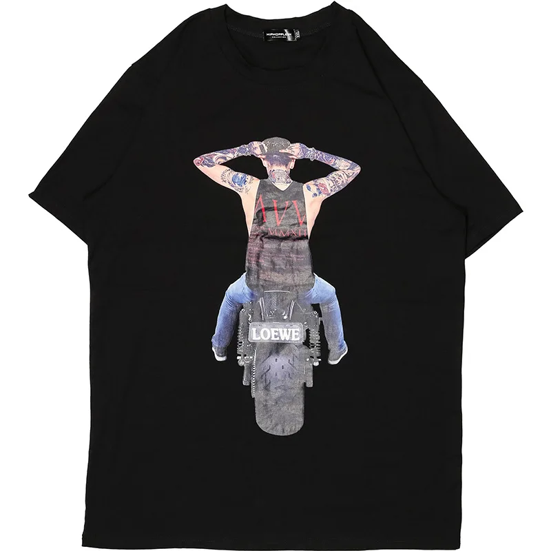 

A New Summer Trendy T T-shirt for Boys and Teenagers with T-shirts