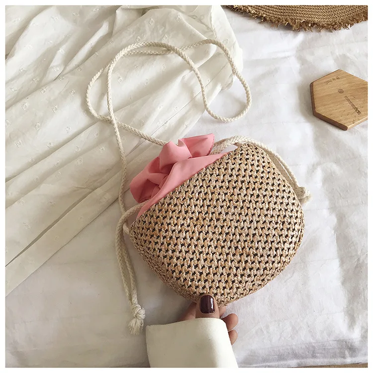 Petit sac bandoulière en osier