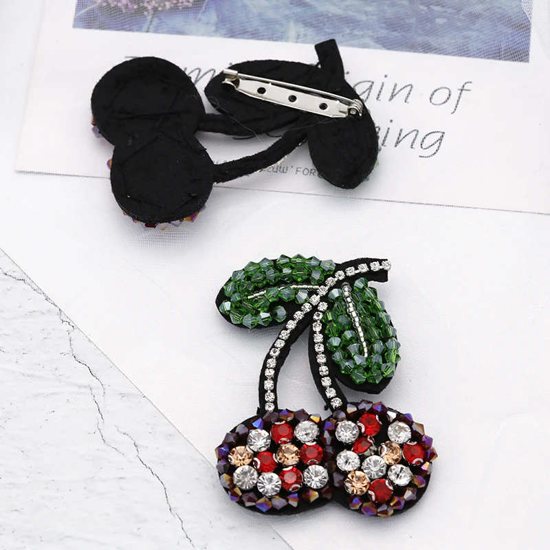 H250165X亮片带钻大樱桃胸针 (2)