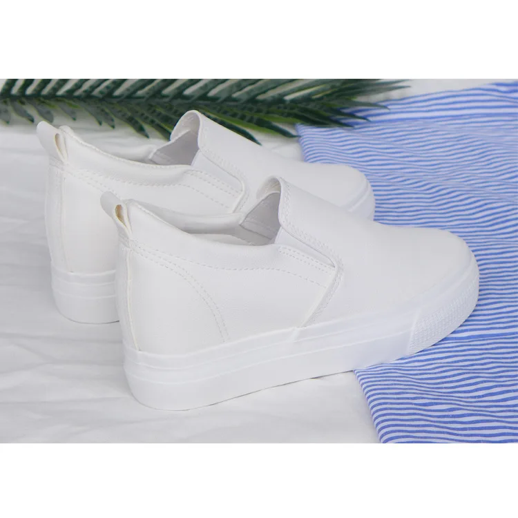 

Leather face white walking shoes student Korean version of the basic wild canvas
