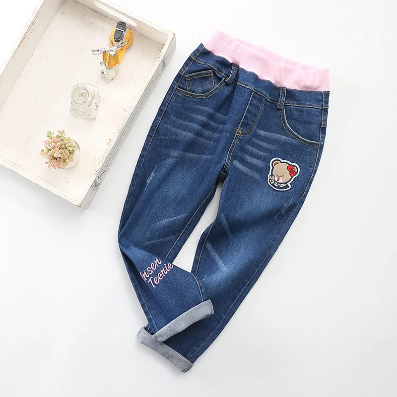Весенняя детская одежда; Лидер продаж; джинсы для девочек в Корейском стиле с эффектом стирки и аппликацией медведя; ku Zichang