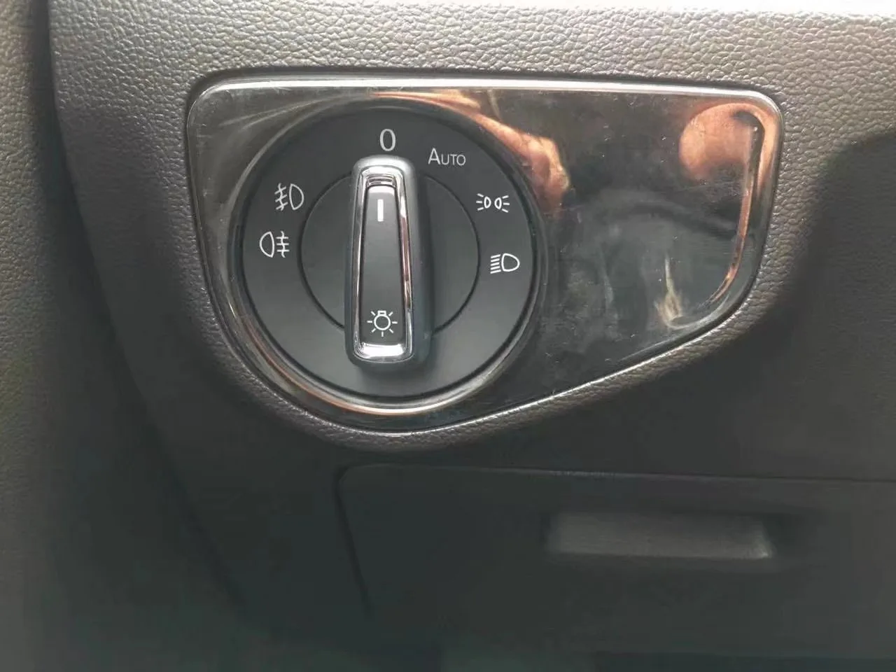 19-Audi Q3 Rear Air Vent Q3 Only Modified Rear Air Outlet Sequin Decoration