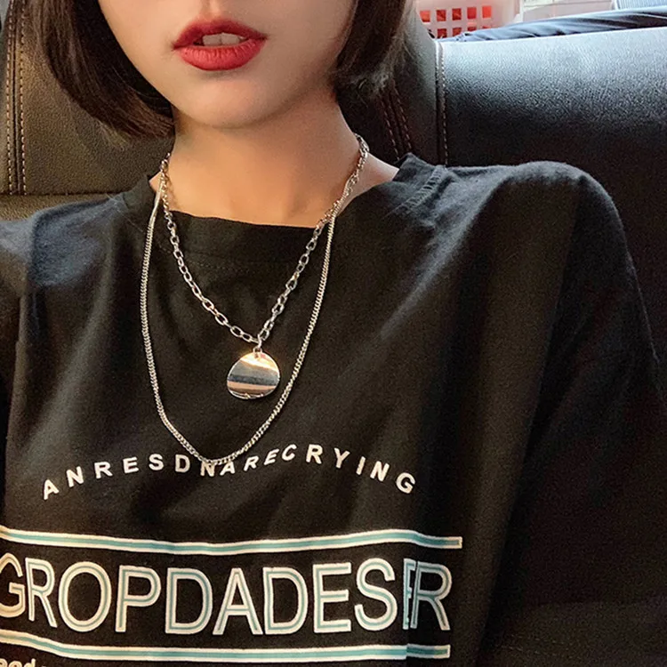 

Europe And America Cool Cool Metal Wafer Pendant Necklace Women's Tennis Red Simple Fashion Chain Neck Ring Choker Decoration