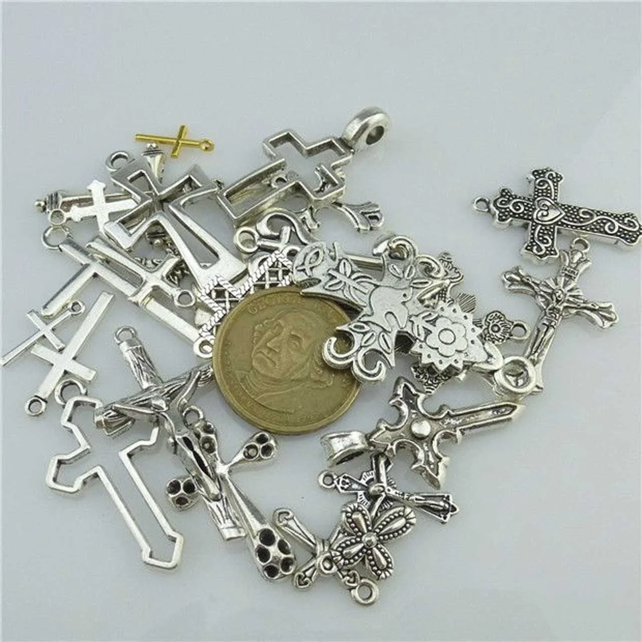 25pcs Alloy Religion Varies Cross Shapes Silver Findings Pendant Beads